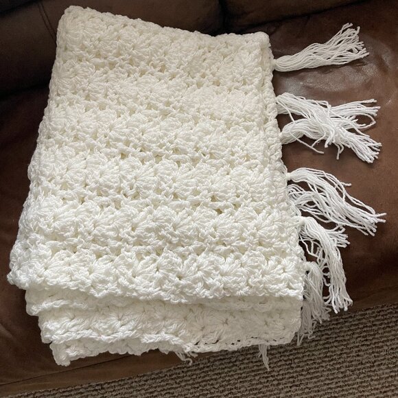 Handmade Crocheted Afghan Throw Blanket 57"x36" White Baby Throw Decor NEW - Picture 1 of 5